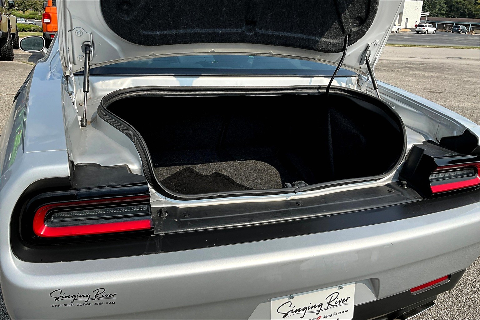 Pre-Owned 2022 Dodge Challenger SXT 2D Coupe in Florence #NH122448